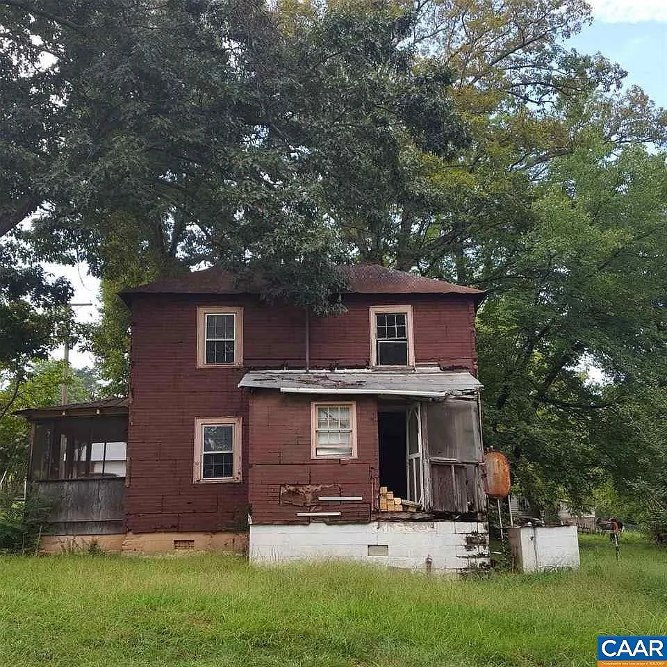 7589 Porters Rd photo 1