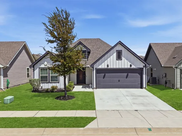 11328 Headwater Ct, Providence Village, TX 76227