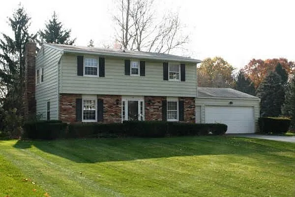 19 Pineview Dr photo 1