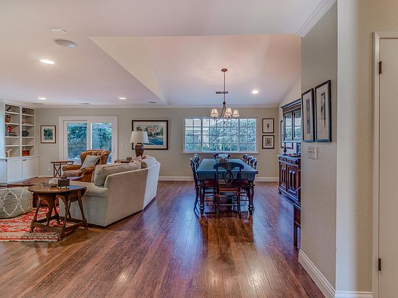 2nd image of 4387 Boulder Creek Cir