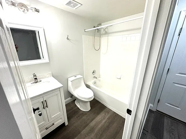 42751 Falls View Sq — Photo 24