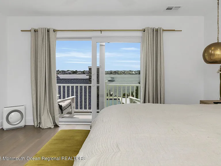 24 Park Rd — Photo 15