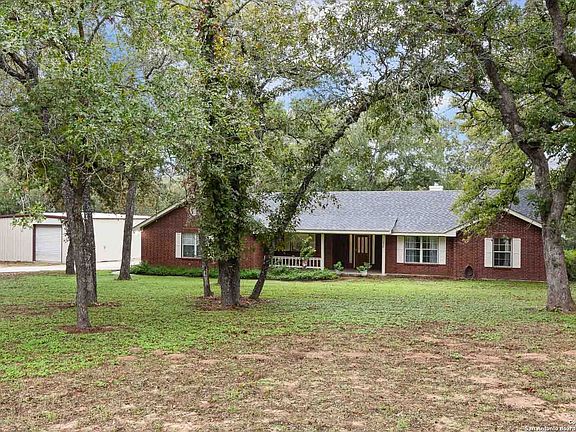 3rd image of 252 TWIN OAKS DR
