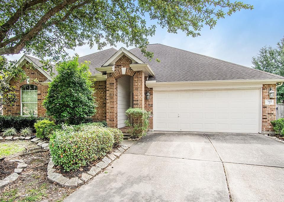 2nd image of 7302 Hickory Canyon Ct