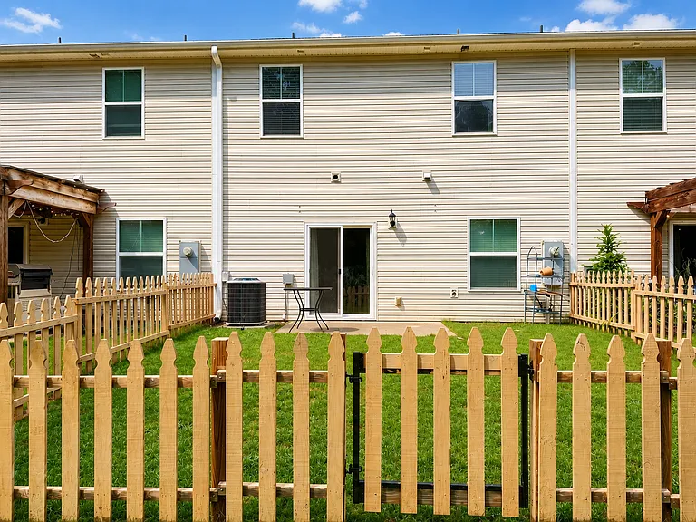 136 Heritage Place Dr — Photo 19