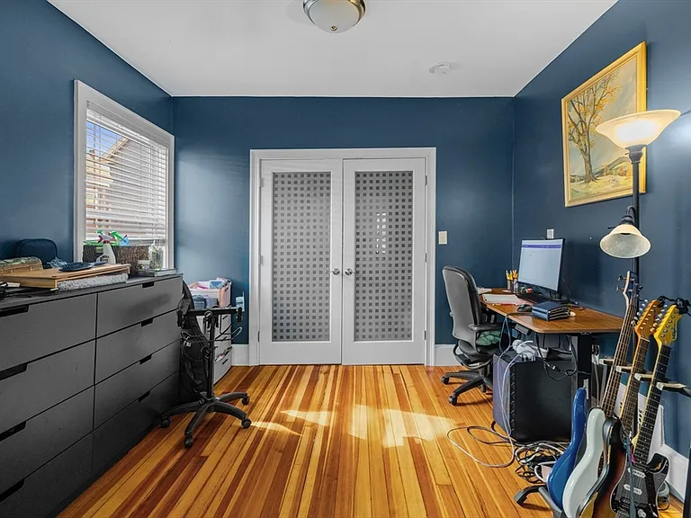 28 Edison Grn #B — Photo 7