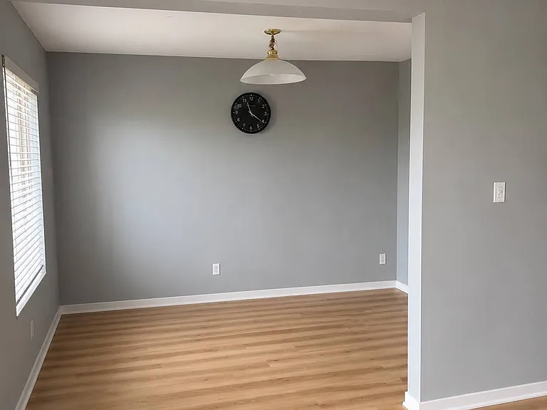 Villa Verde Dr — Photo 2