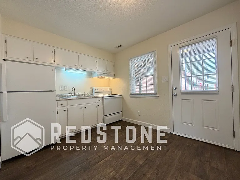 600 Church St #2 — Photo 10