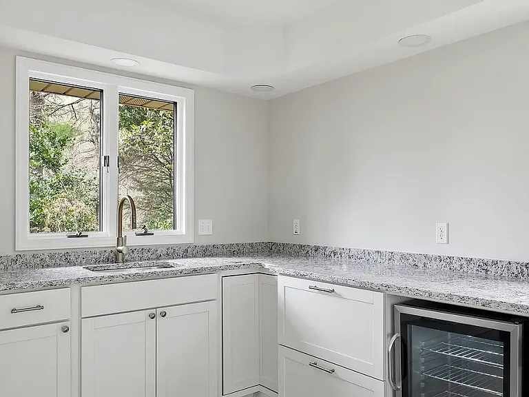 102 Scuppernong Ct — Photo 3