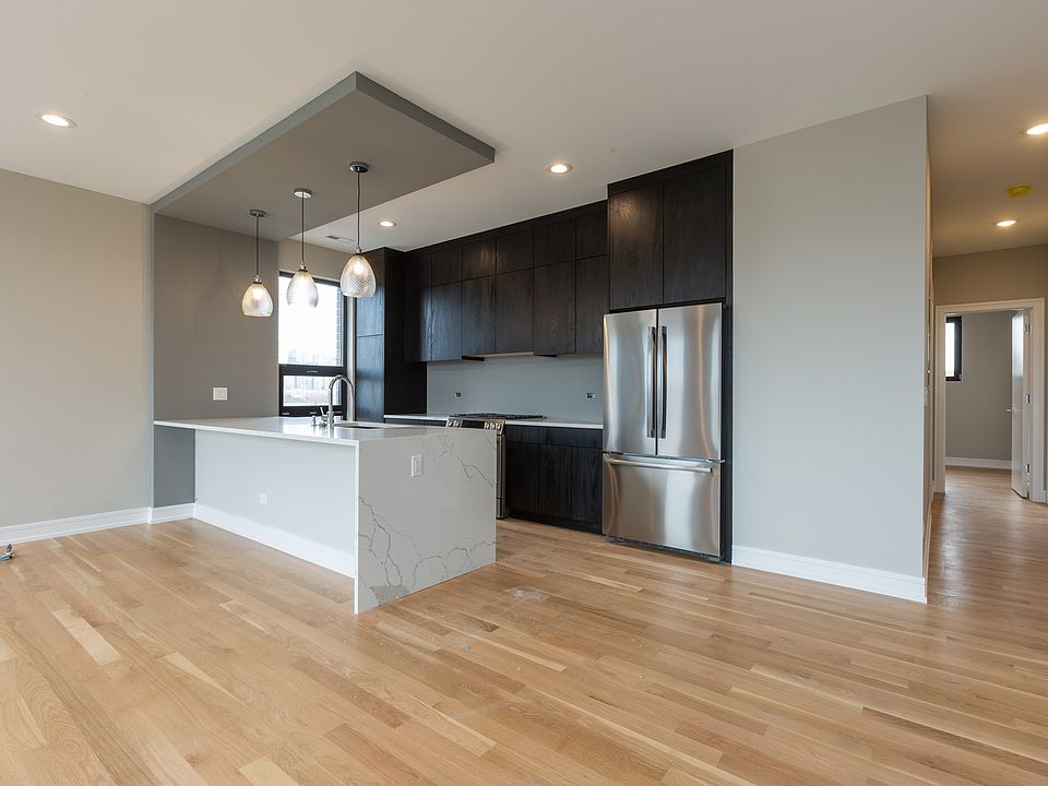 1st image of 1203 W Superior St #2B