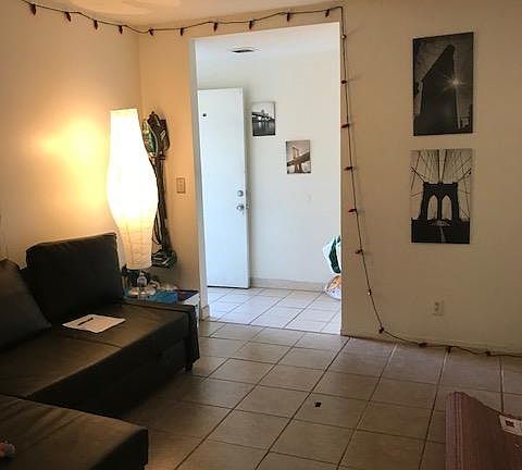 4th image of 2018 E Evergreen St