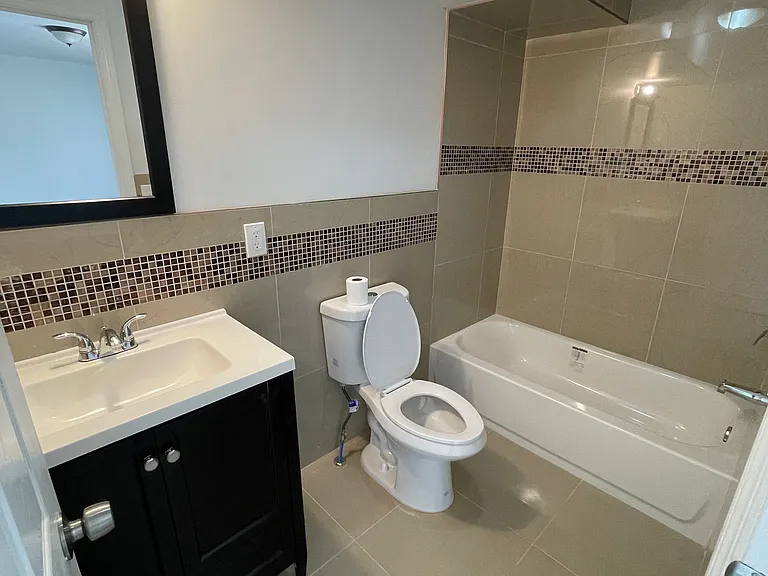 152 Sherman Ave #2 — Photo 8