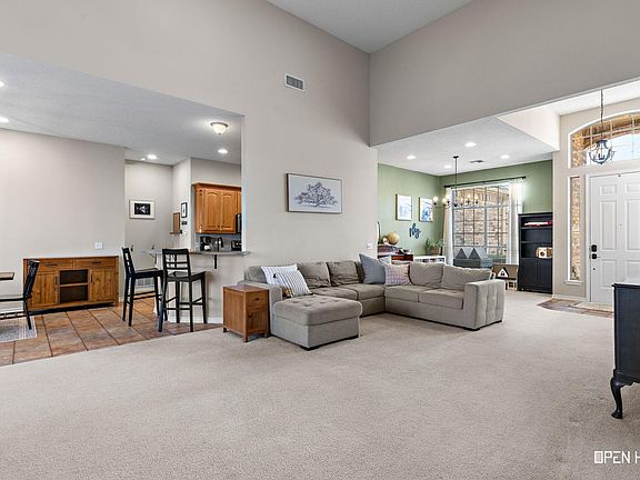 5th image of 5405 Texas Star Ln