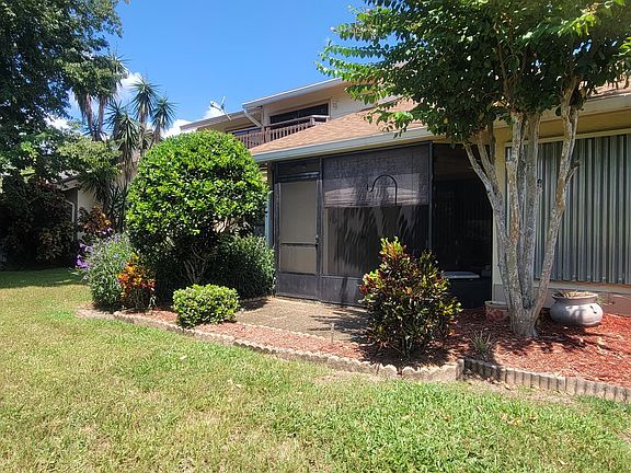 3rd image of 3758 Sawgrass Dr