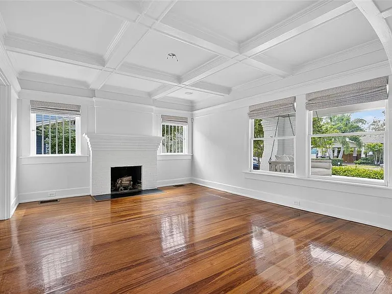 3003 W Harbor View Ave — Photo 8