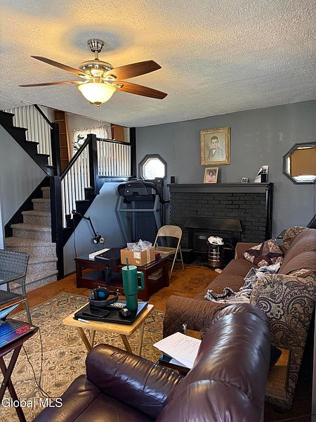 2nd image of 41 Easterly Street