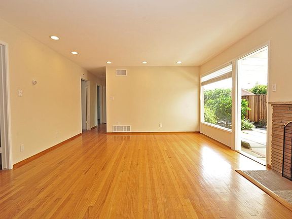 2nd image of 654 San Patricio Ave