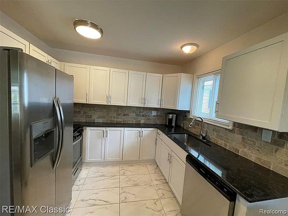 2nd image of 6017 Sylvia St