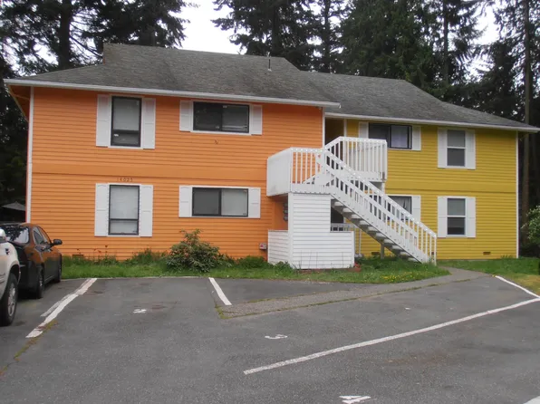 14025 61st Pl W APT C, Edmonds, WA 98026