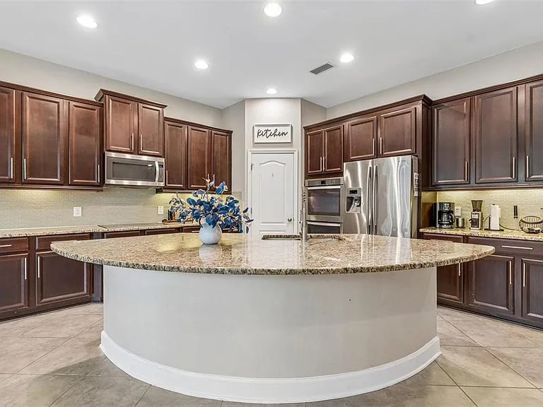 4123 Windcrest Dr — Photo 22