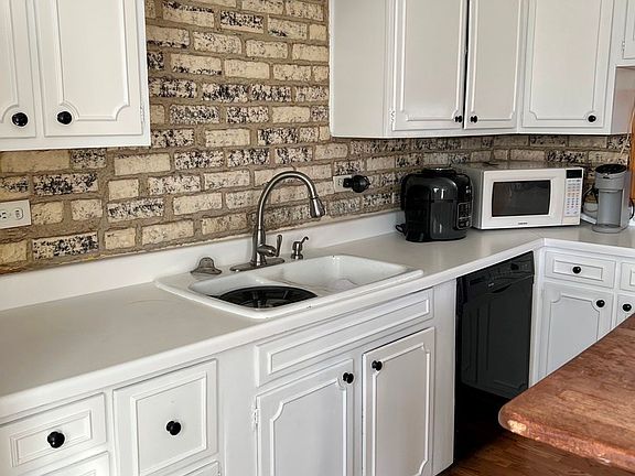 4th image of 15W631 Grand Ave