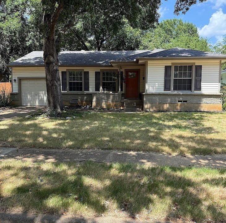 1st image of 1715 Stewart Dr