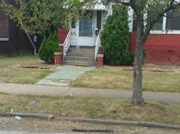 9418 Dickens Ave, Cleveland, OH 44104