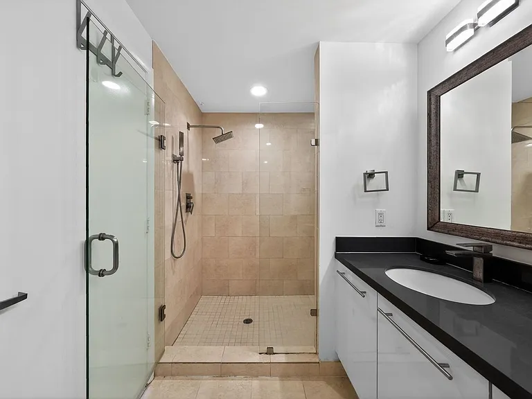 90 SW 3rd St #2709 — Photo 13