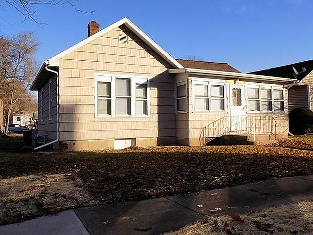 1st image of 212 W Morrell St