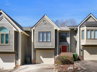 312 Treetop Dr NE, Huntsville, AL 35801