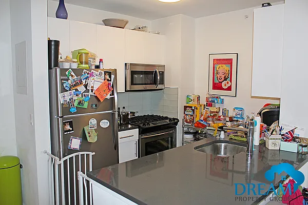 Rented by Dream Property Group LLC | media 3