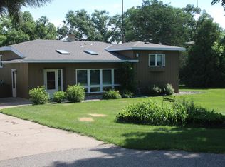 4572 Pine Point Rd, Sartell, MN 56377