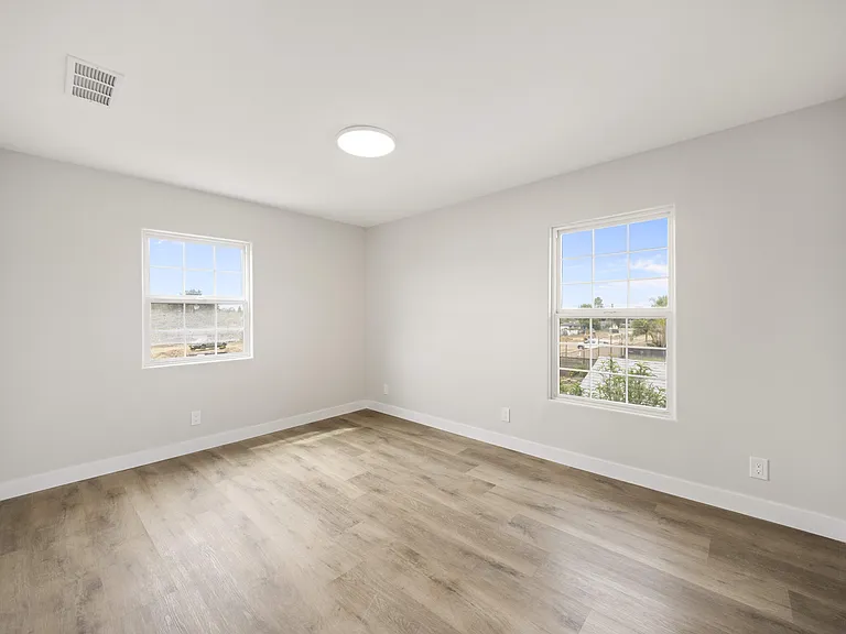 350 E Juanita Ave — Photo 22