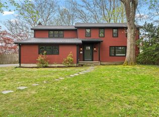 5 Palisade Ln, Barrington, RI 02806