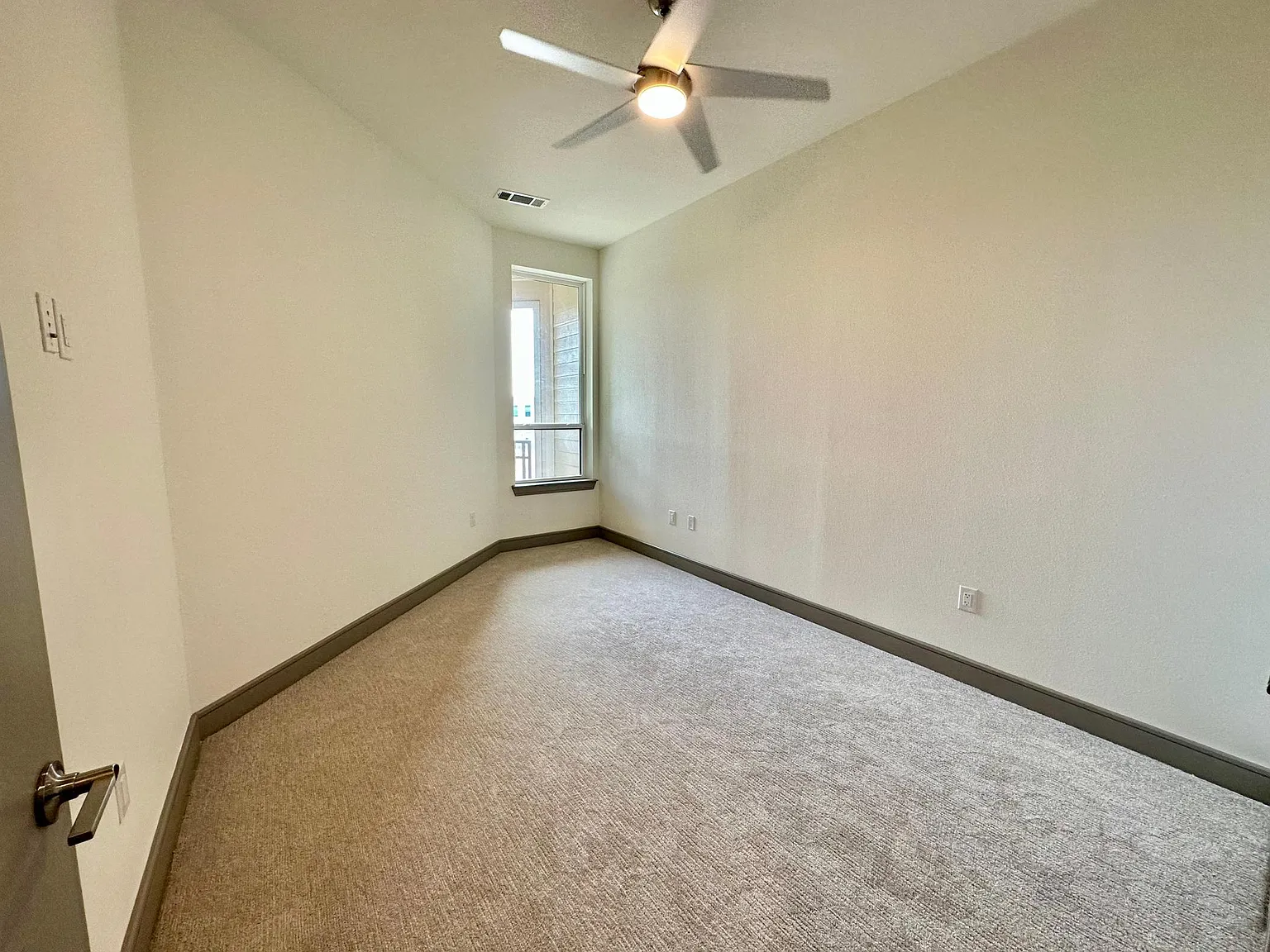 2700 Old Denton Rd — Photo 3