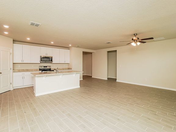 4th image of 39013 Harlow Rose Dr