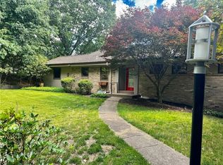 105 Berkeley Dr, Pittsburgh, PA 15237