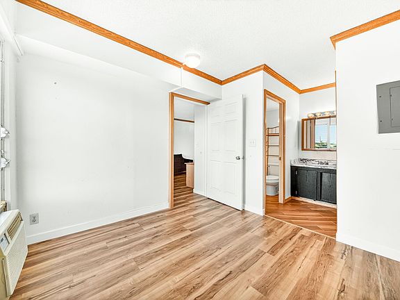 4th image of 3388 Salt Lake Blvd APT 204