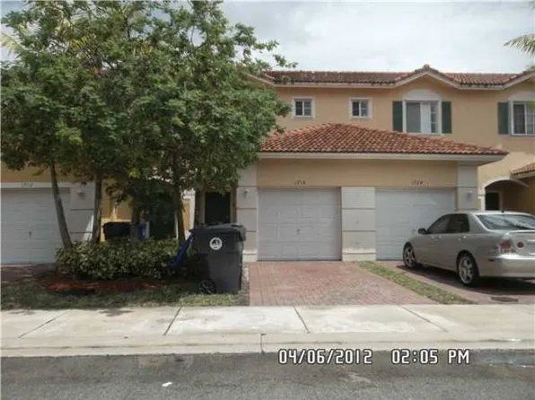 1718 SW 81st Way, Pompano Beach, FL 33068