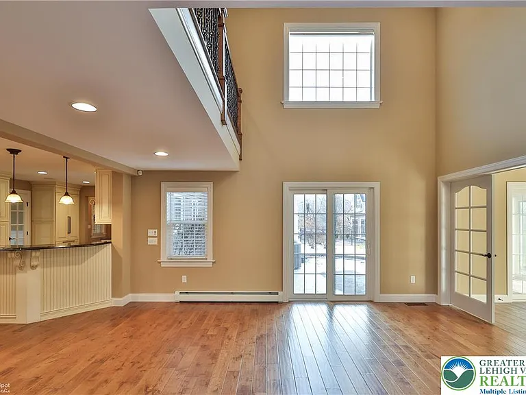 284 Walker Rd — Photo 49
