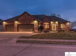 17061 Corby St, Omaha, NE 68116