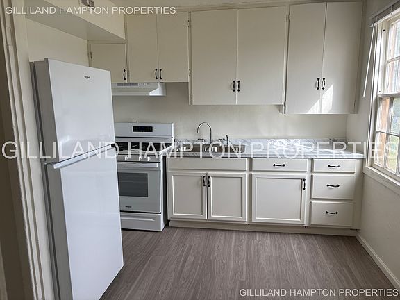 4th image of 320 SW 15th St #320