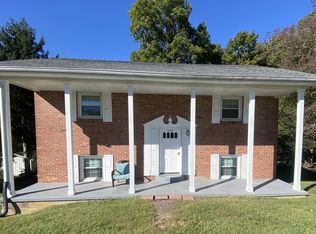 374 W Rhudes Creek Rd, Glendale, KY 42740
