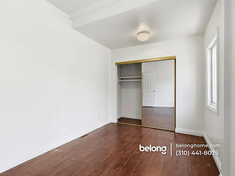 1410 Fedora St — Photo 17