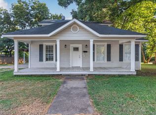 430 W 2nd St, Booneville, AR 72927