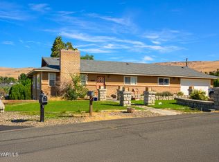 104 Roza Vista Dr, Yakima, WA