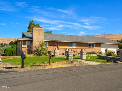 104 Roza Vista Dr, Yakima, WA, 98901