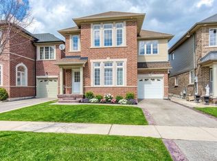 206 Brigadoon Dr, Hamilton, ON L9C 0B5