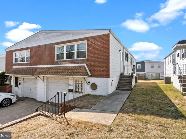 9822 Cowden St, Philadelphia, PA 19115