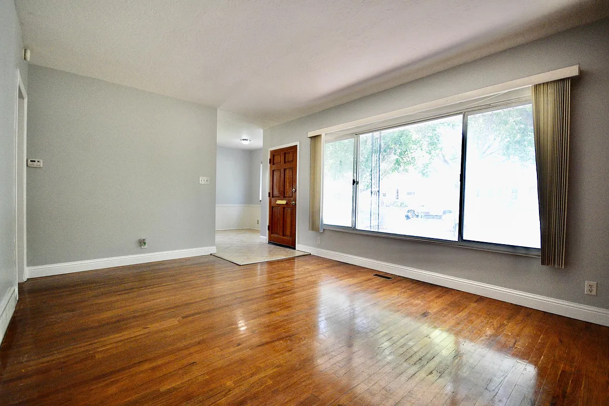 Building Photo - 1404 S 1200 W